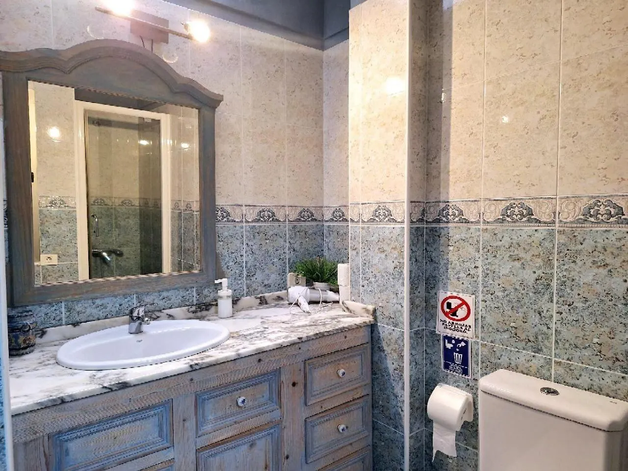 Casa Colores Accommodation Tenerife 坎德拉里亚